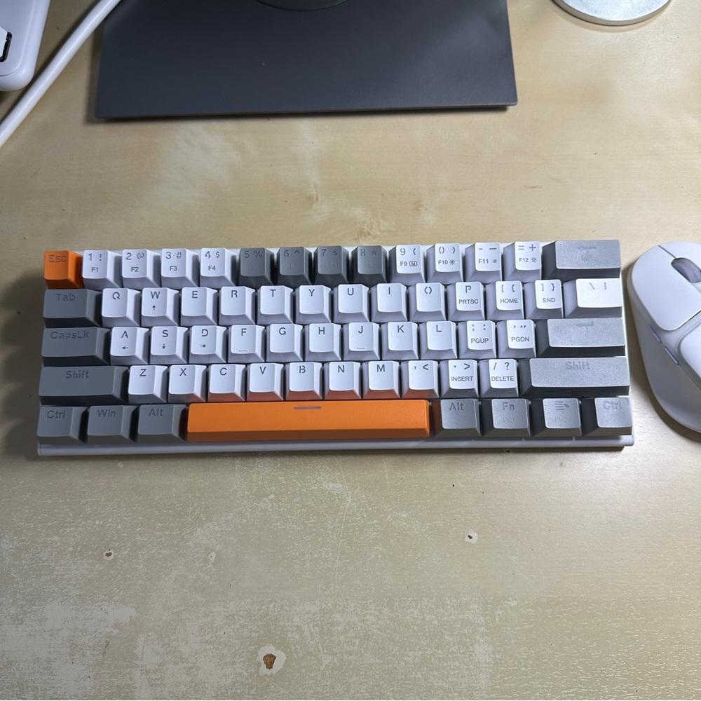 Hot Swappable Mechanical Keyboard Blue Switch E-Yooso Z11 USB Windows/Mac